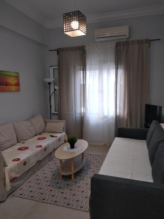Central Town House 60M2**** بيرايوس المظهر الخارجي الصورة